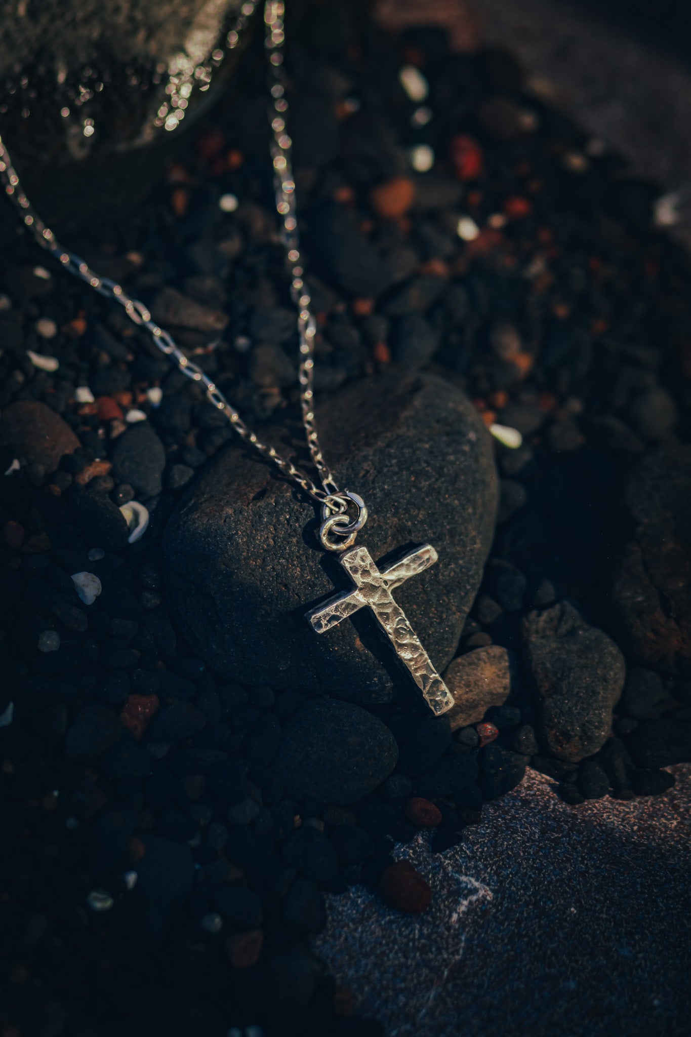 'Cross' Pendant & Chain